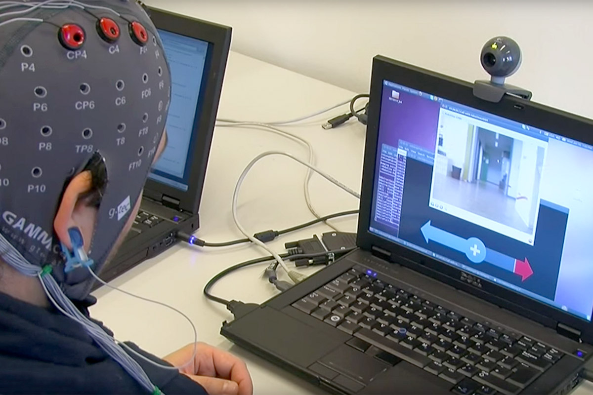 Disabled people pilot a robot remotely with their thoughts
